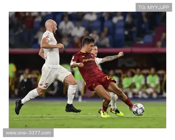 德罗西三后卫战术对罗马意甲稳定性的深度分析 德罗西三后卫战术对罗马意甲稳定性的深度分析